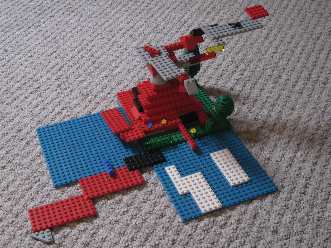 Lego Vesuvius erupting (c) Bryn and Isaac